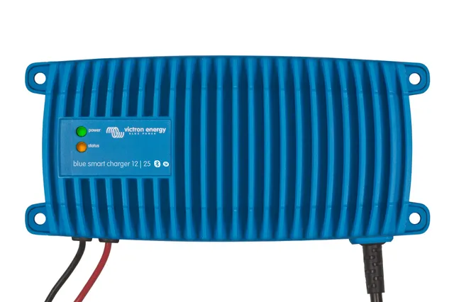 victron-energy-blue-smart-ip67-12v-25a-chargeur-de-batterie-marine-tanche-blueto image 1